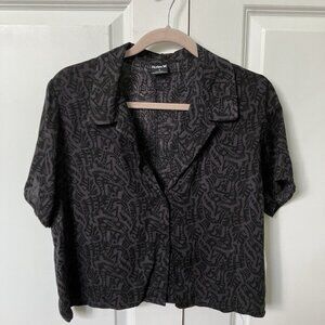 NWT Hurley Work It Top Womens L Cropped Tribal Geometric Camp Button Up